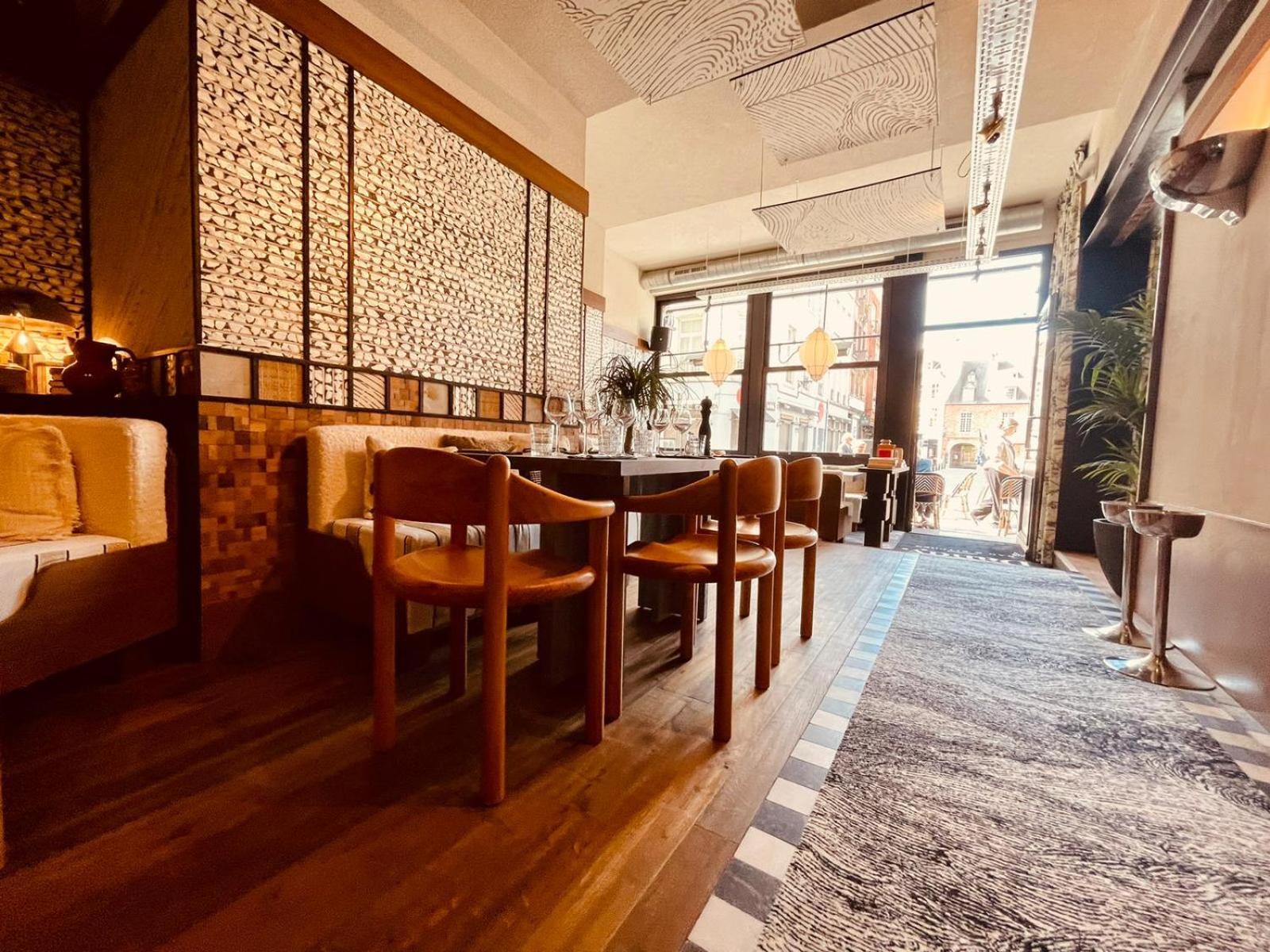 Boutique Saint-gery Khách sạn 3*